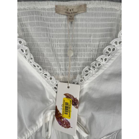 Chelsea & Violet women's white eyelet blouse short sleeve crop top v-neck M NWT - Picture 3 of 15